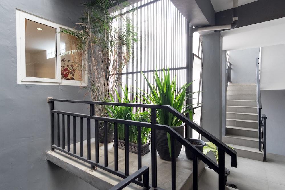 Oyo 294 Andrea Residence Syariah Medan Kültér fotó