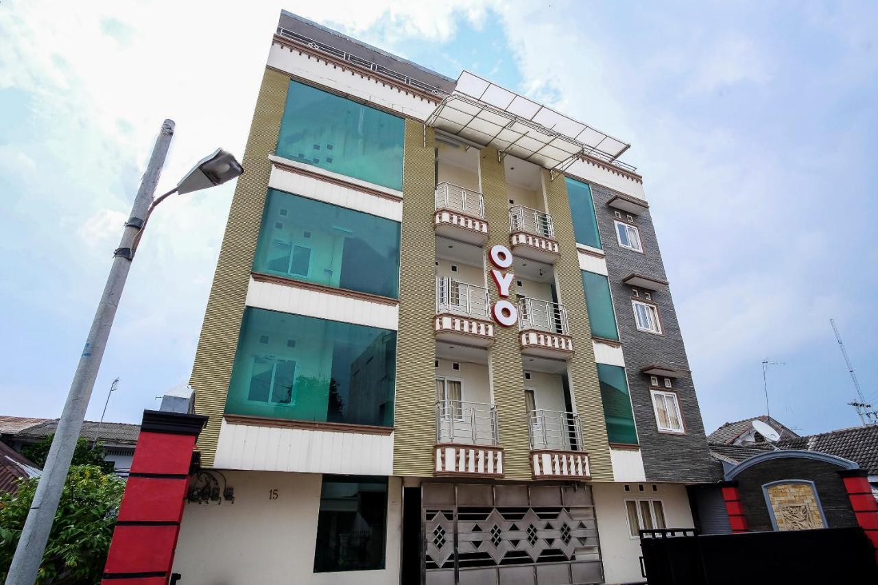 Oyo 294 Andrea Residence Syariah Medan Kültér fotó