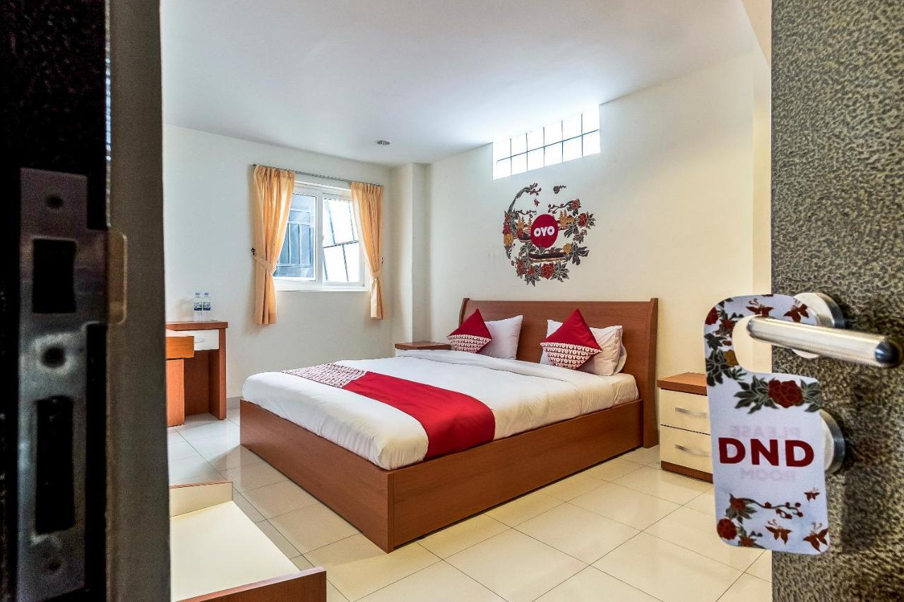 Oyo 294 Andrea Residence Syariah Medan Kültér fotó