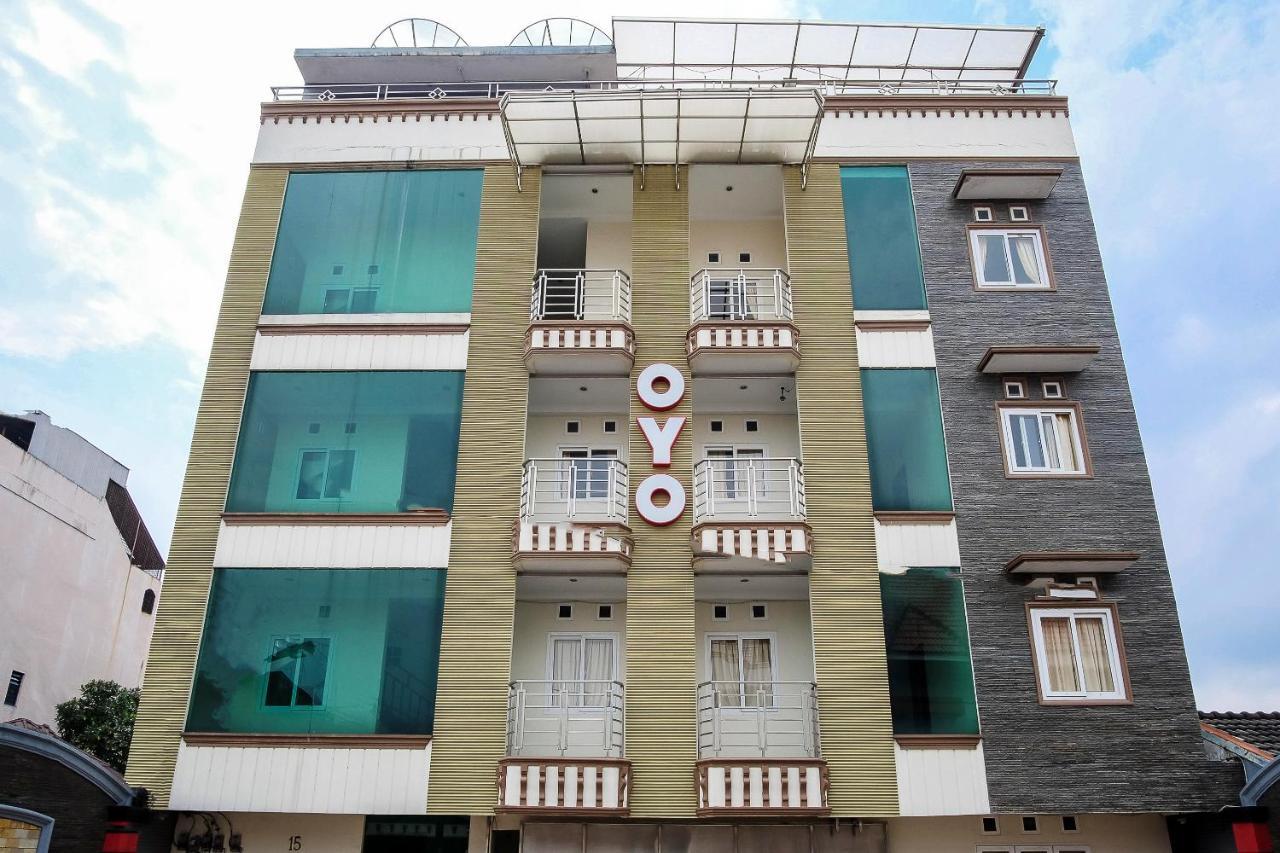 Oyo 294 Andrea Residence Syariah Medan Kültér fotó